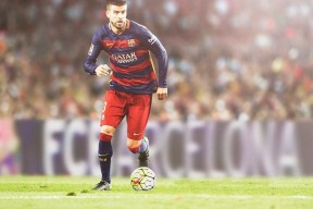 开云APP-班凯罗高光表现引爆全场，篮网火力全开压制开拓者