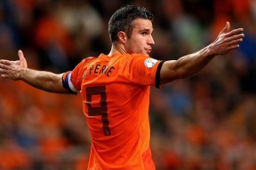 开云下载-魔术全面压制广东队，伦纳德在焦点战证明自己，当沉默的利刃切开喧嚣