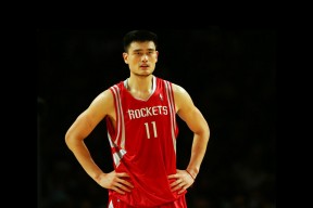 开云下载-山西队对阵76人，范弗利特用慢撕开现代篮球的假面